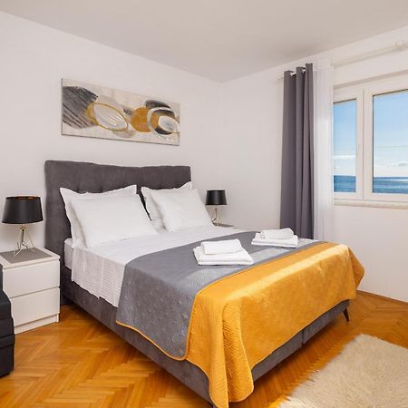 Seaside Apartment Blue Dugi Rat Εξωτερικό φωτογραφία