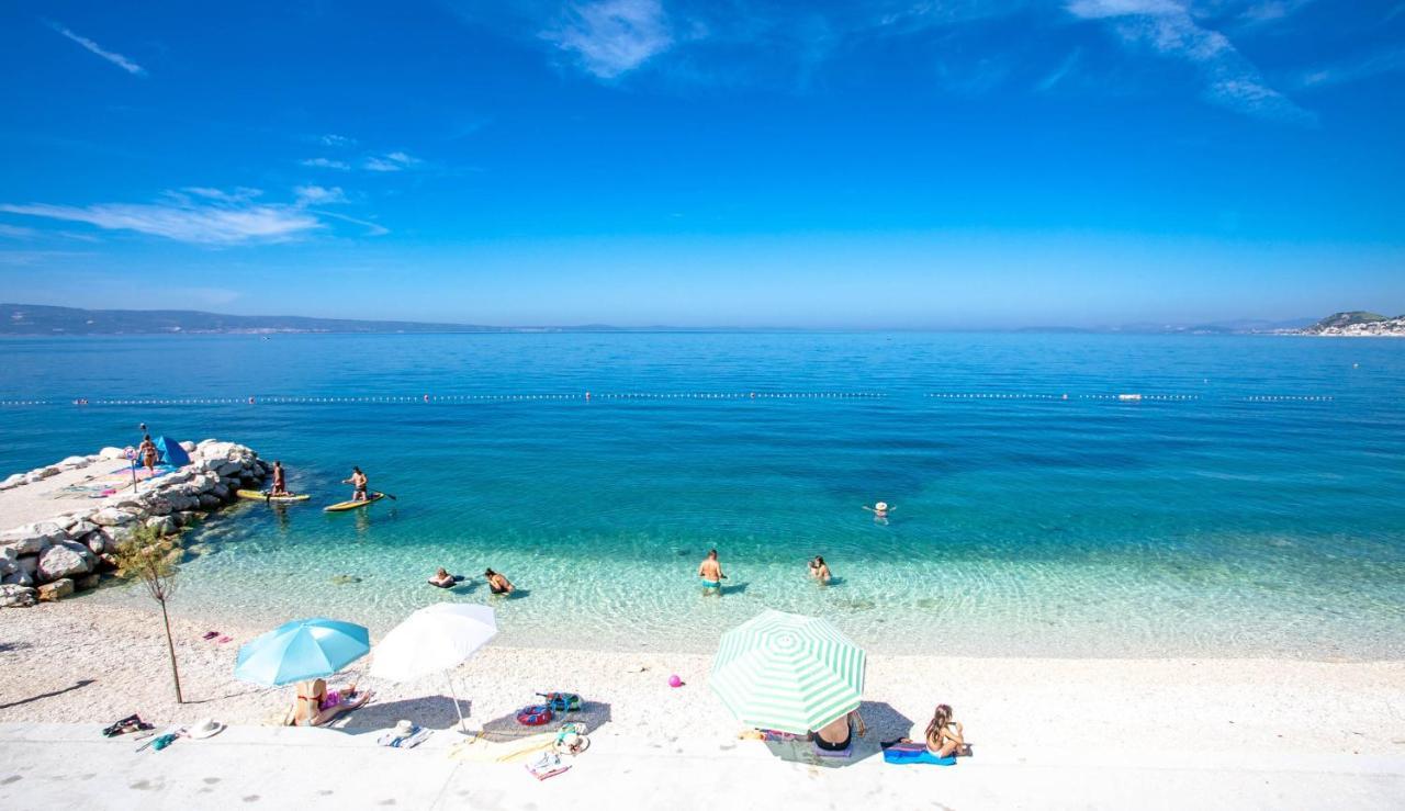 Seaside Apartment Blue Dugi Rat Εξωτερικό φωτογραφία